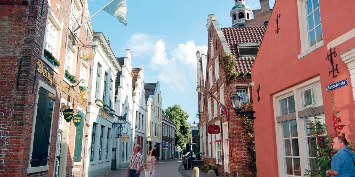 Historisch raadhuis en stadswaag Leer